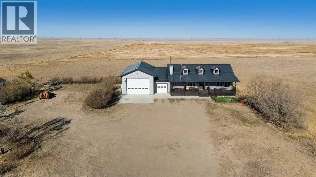 House for rent: 7316 Township Road 144, Rural Cypress County, Alberta T0J 2P2