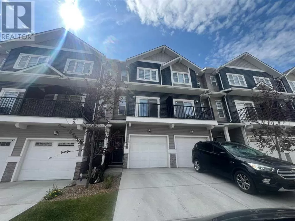 Row / Townhouse for rent: 734 Sage Hill Grove Nw, Calgary, Alberta T3R 2A2