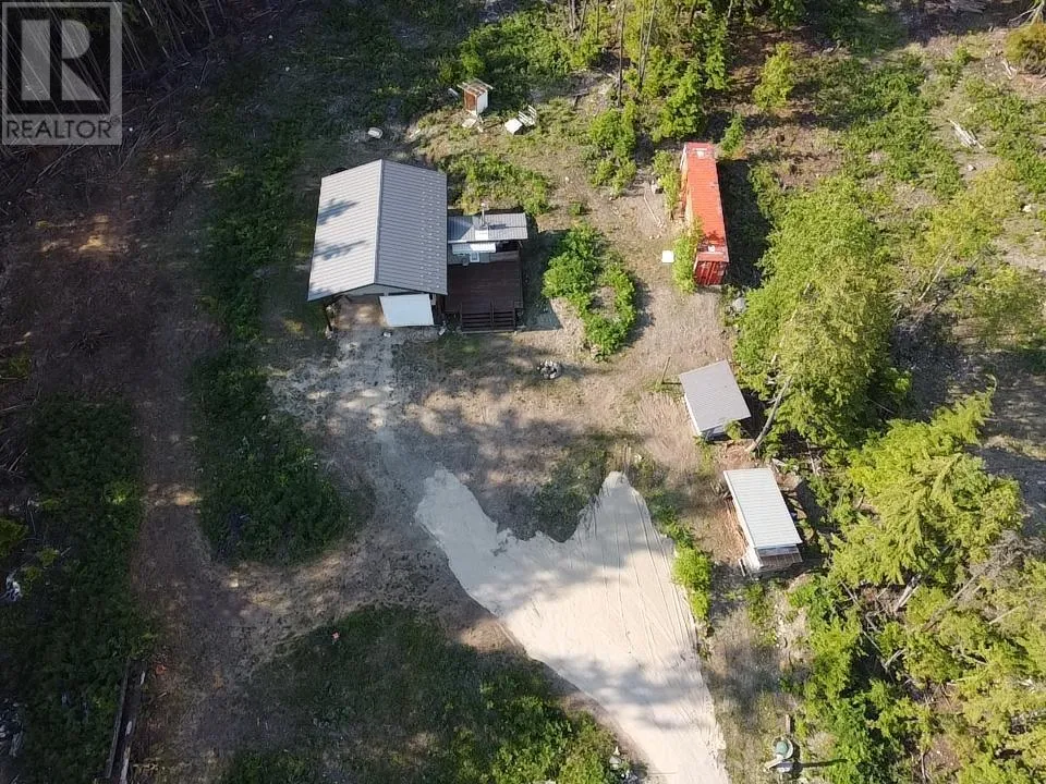 Other for rent: 736 Bartley Road, Nakusp, British Columbia V0G 1R1