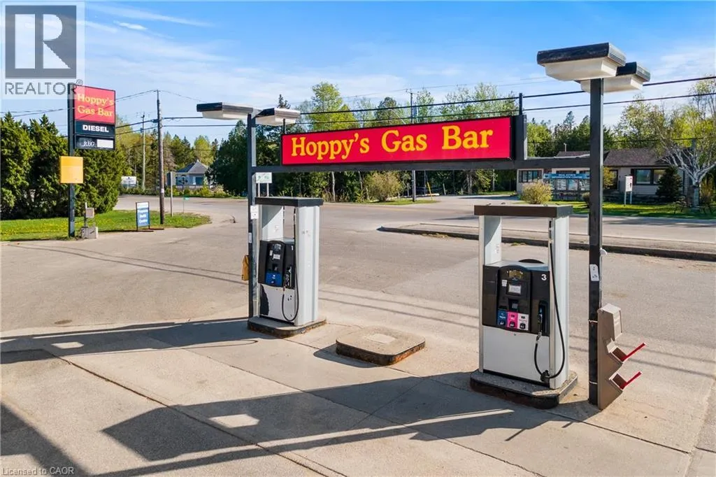 7384 Highway 6, Tobermory, Ontario N0H 2R0