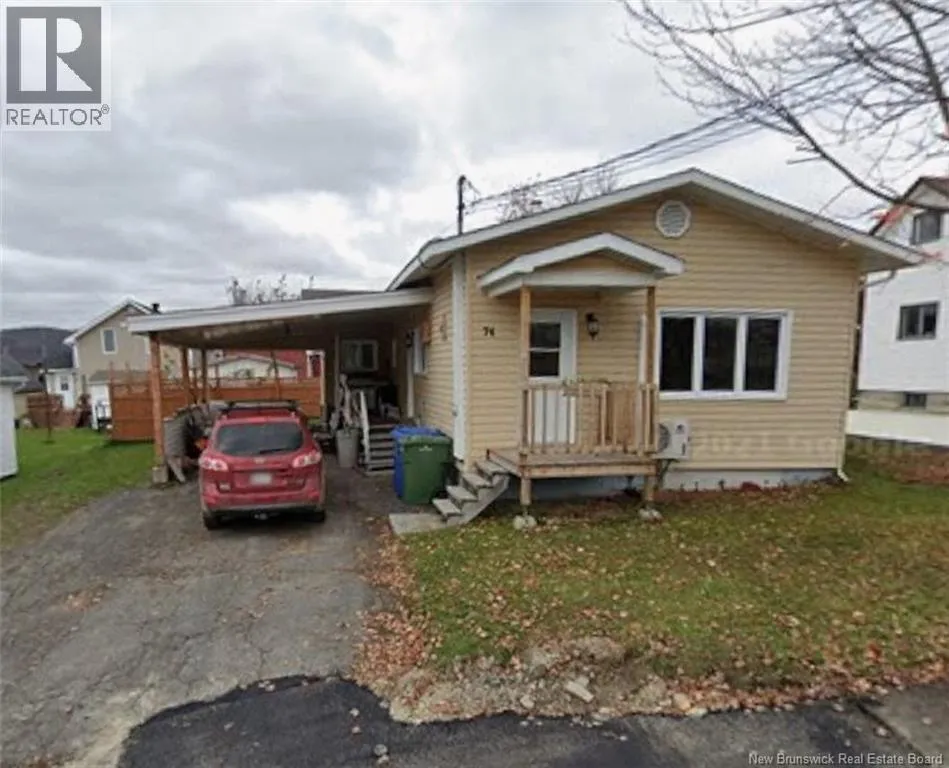 House for rent: 74 35th Avenue, Edmundston, New Brunswick E3V 2V2