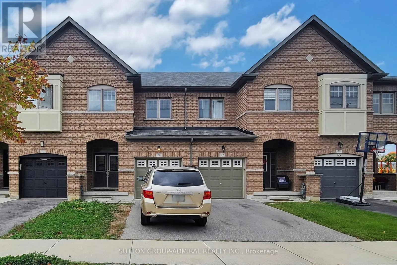 Row / Townhouse for rent: 74 Davenfield Circle, Brampton, Ontario L6P 4M2