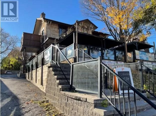 74 Main Street S, Newmarket, Ontario L3Y 3Y6