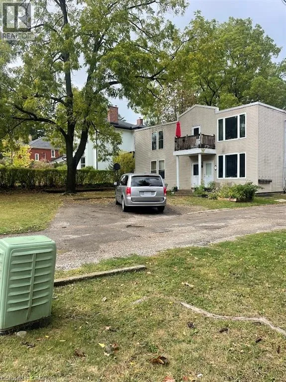 Fourplex for rent: 74 William Street W, Waterloo, Ontario N2L 1J7