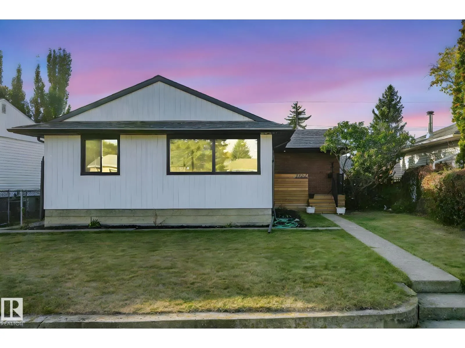 House for rent: 7404 82 St Nw, Edmonton, Alberta T6C 2X1