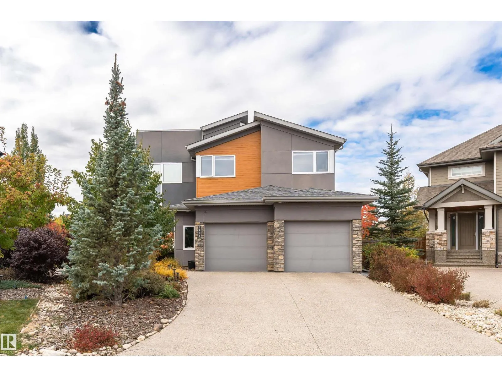 House for rent: 7404 May Cm Nw, Edmonton, Alberta T6R 0V3