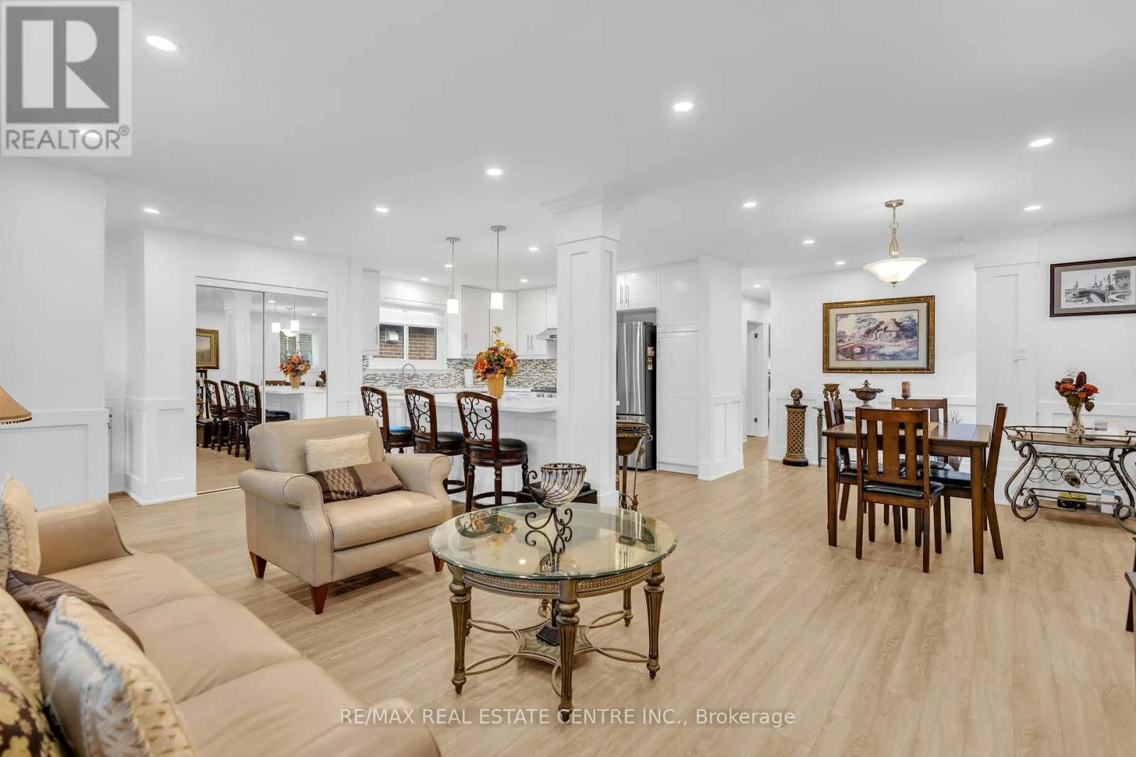 House for rent: 741 Mullin Way, Burlington, Ontario L7L 4J8