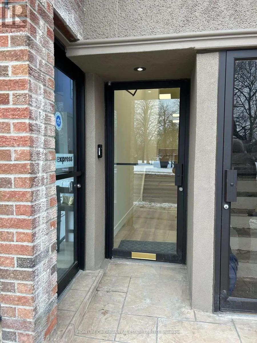 741a Bloor Street W, Toronto, Ontario M6G 1L6