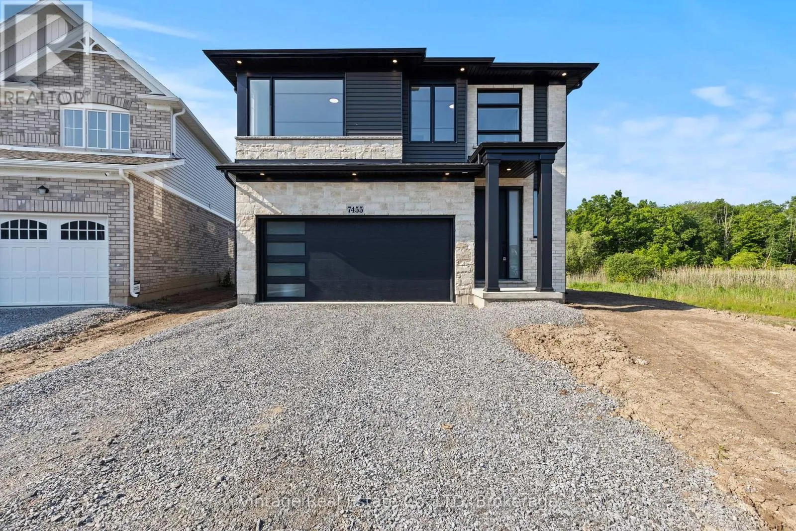 House for rent: 7455 Majestic Trail, Niagara Falls, Ontario L2H 3V9