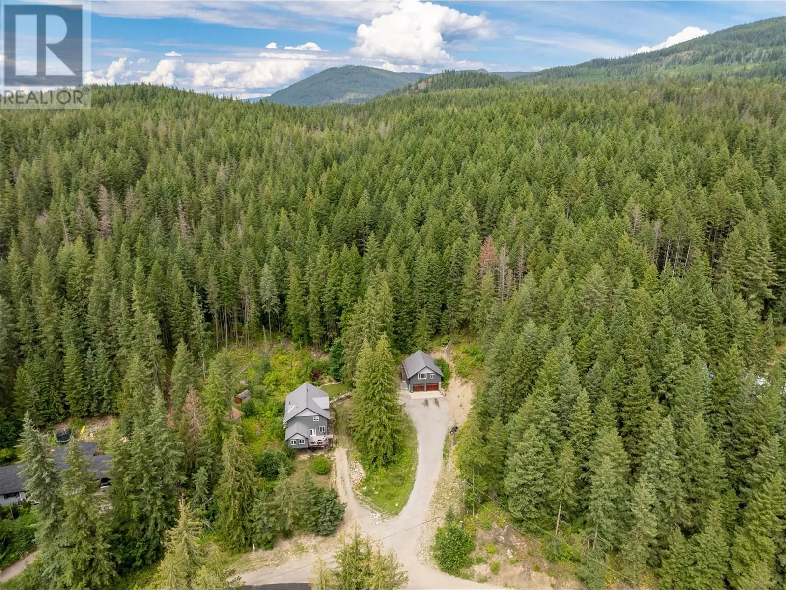 House for rent: 7463 Black Road Se, Salmon Arm, British Columbia V1E 2P6