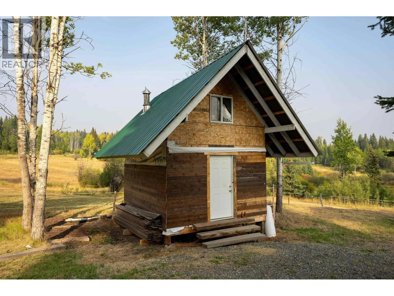 Recreational for rent: 7470 Cariboo Chalet Road, Deka Lake / Sulphurous / Hathaway Lakes, British Columbia V0K 1X3