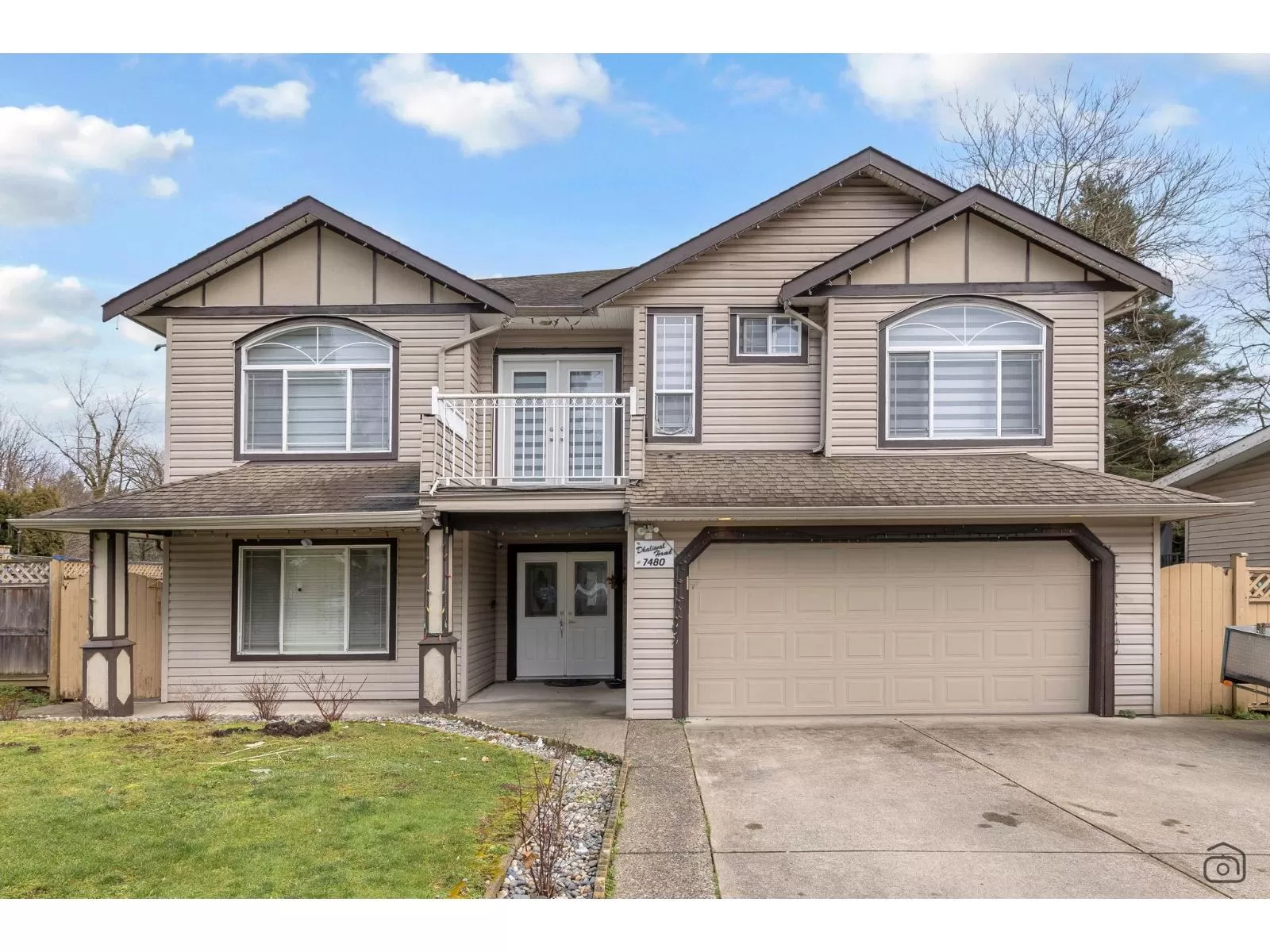 House for rent: 7480 Lee Street, Mission, British Columbia V2V 3K8