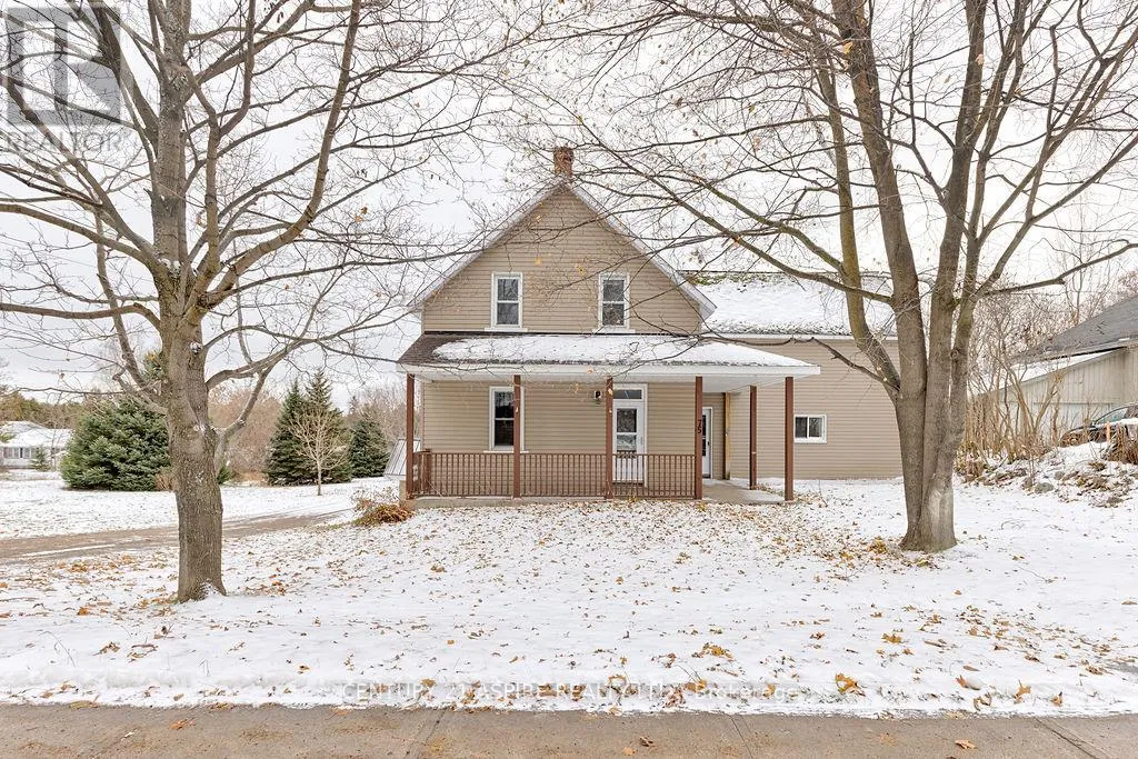 House for rent: 75 Bonnechere St Street E, Bonnechere Valley, Ontario K0J 1T0