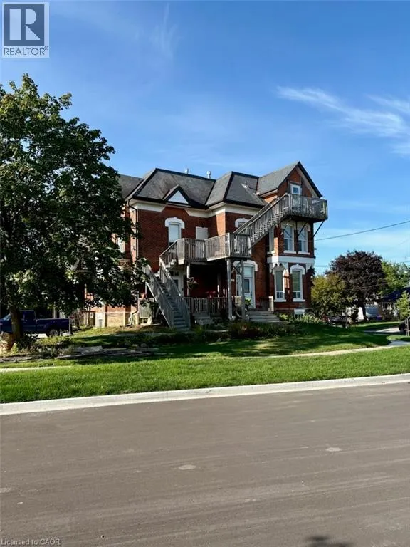 Apartment for rent: 75 Mcintyre Crescent Unit# 9, Georgetown, Ontario L7G 1N5