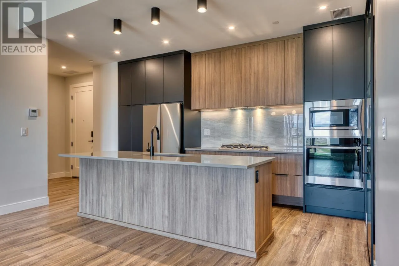 Apartment for rent: 75 Predator Ridge Drive Unit# 202, Vernon, British Columbia V1H 1G4