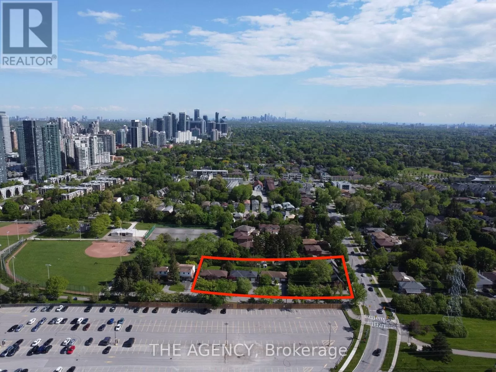 House for rent: 75 Talbot Road, Toronto, Ontario M2M 1S1