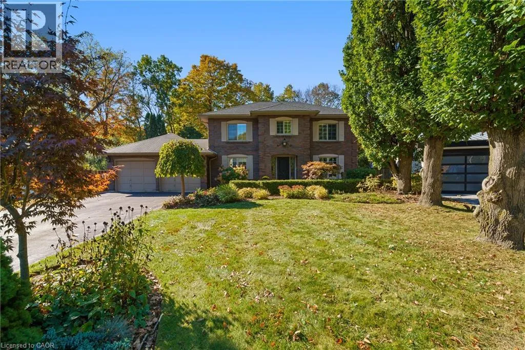 House for rent: 75 Terrace Drive, Dundas, Ontario L9H 3X1