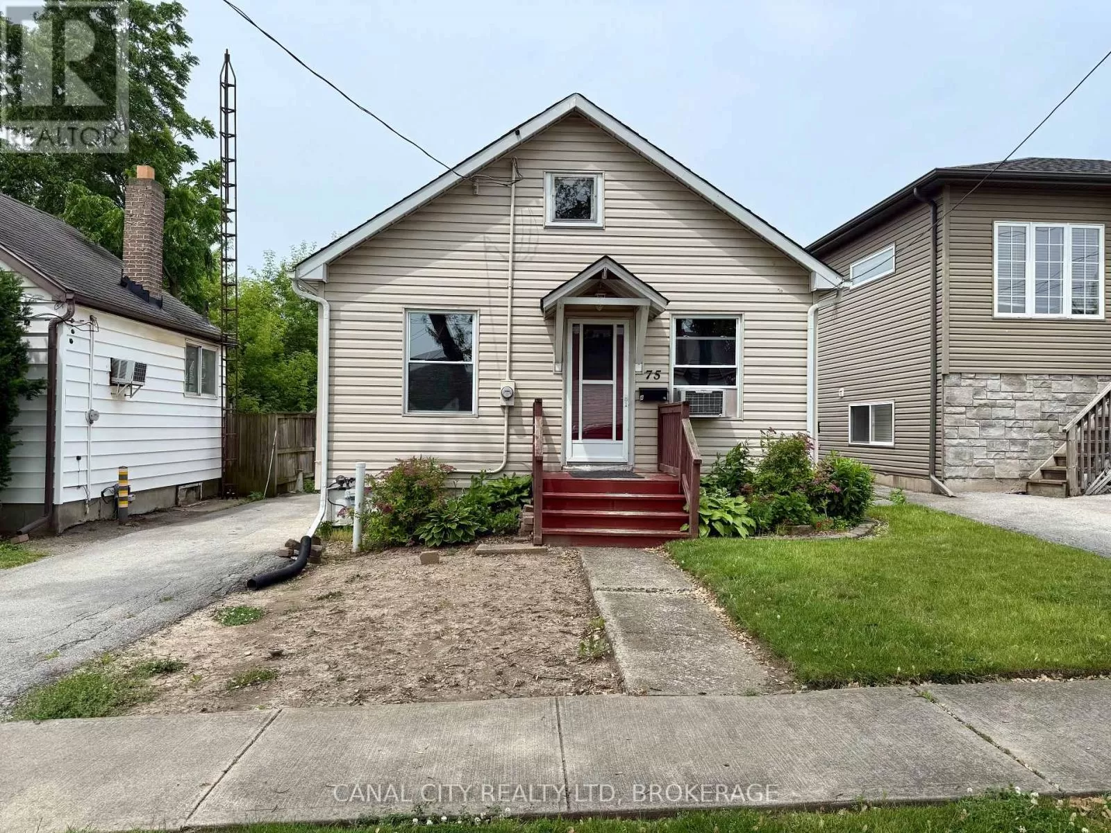 House for rent: 75 West Street N, Thorold, Ontario L2V 2S4