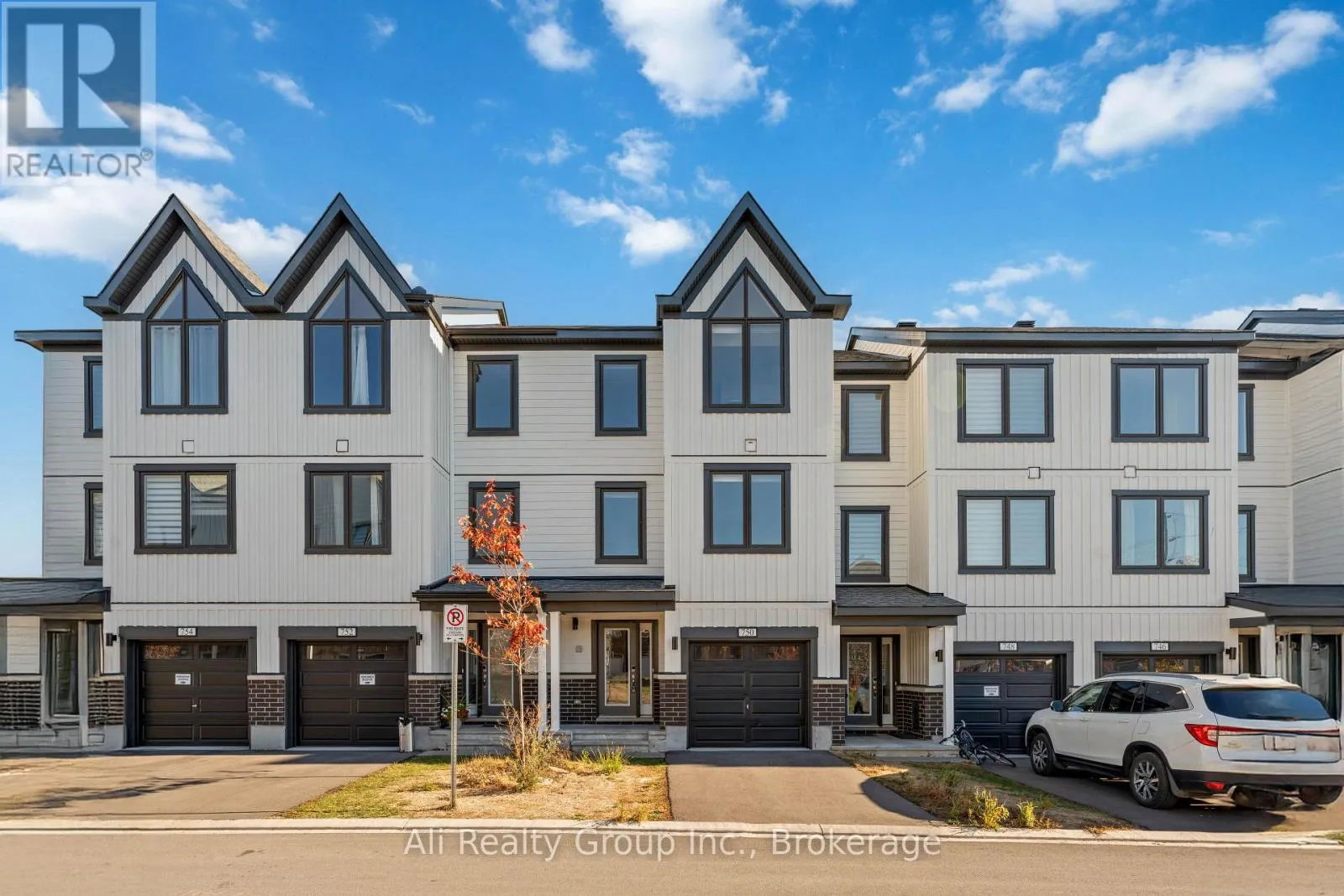 Row / Townhouse for rent: 750 Kinstead Private, Ottawa, Ontario K2S 3B3