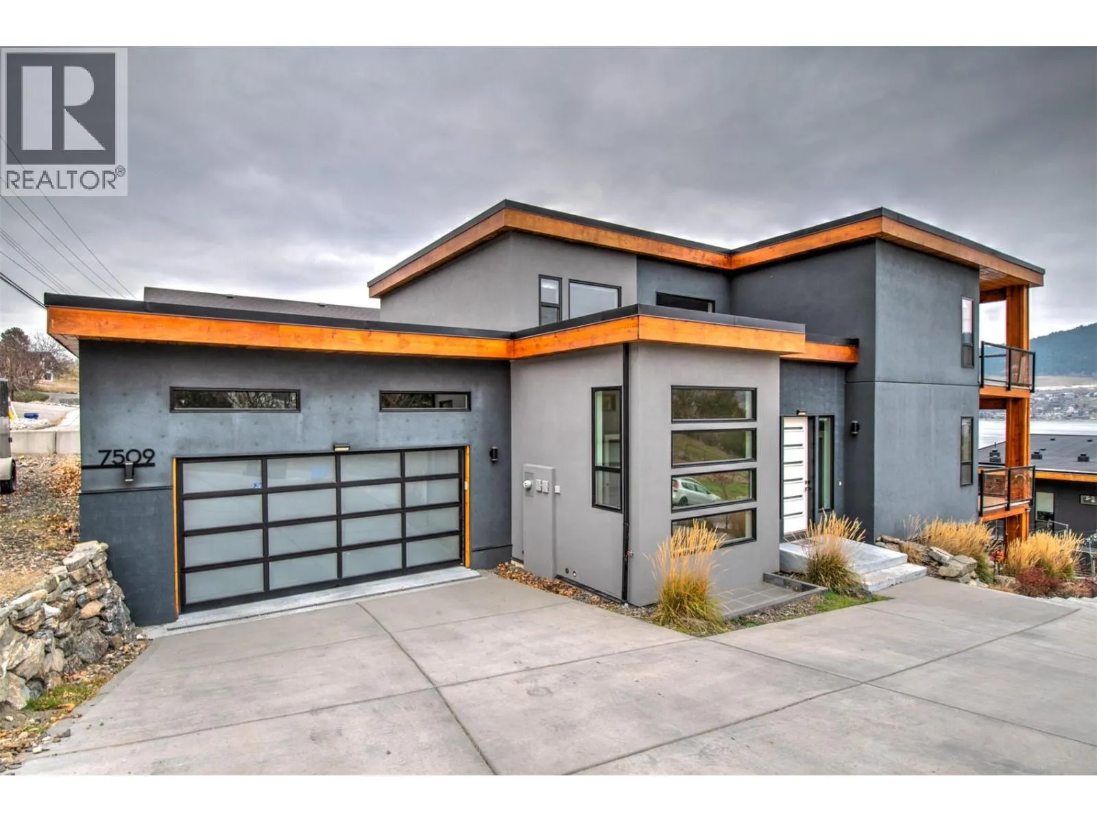 House for rent: 7509 Kennedy Lane Lane, Vernon, British Columbia V1H 1C4