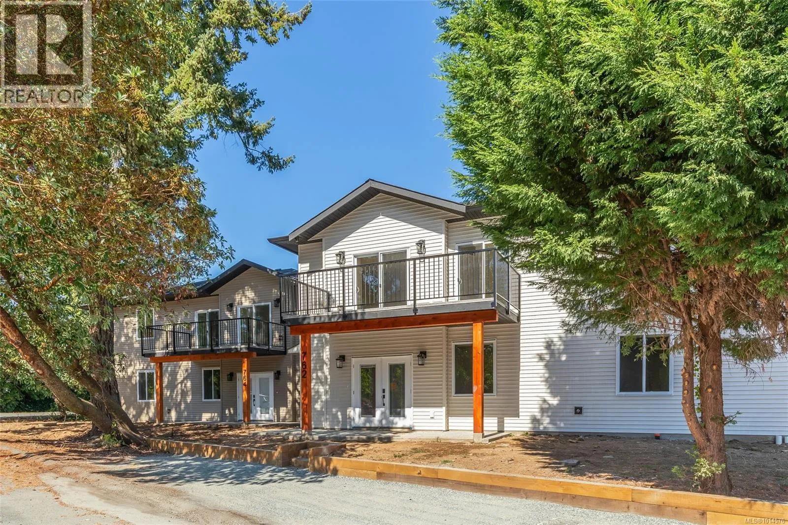 Duplex for rent: 751 Begbie St, Nanaimo, British Columbia V9S 1L5