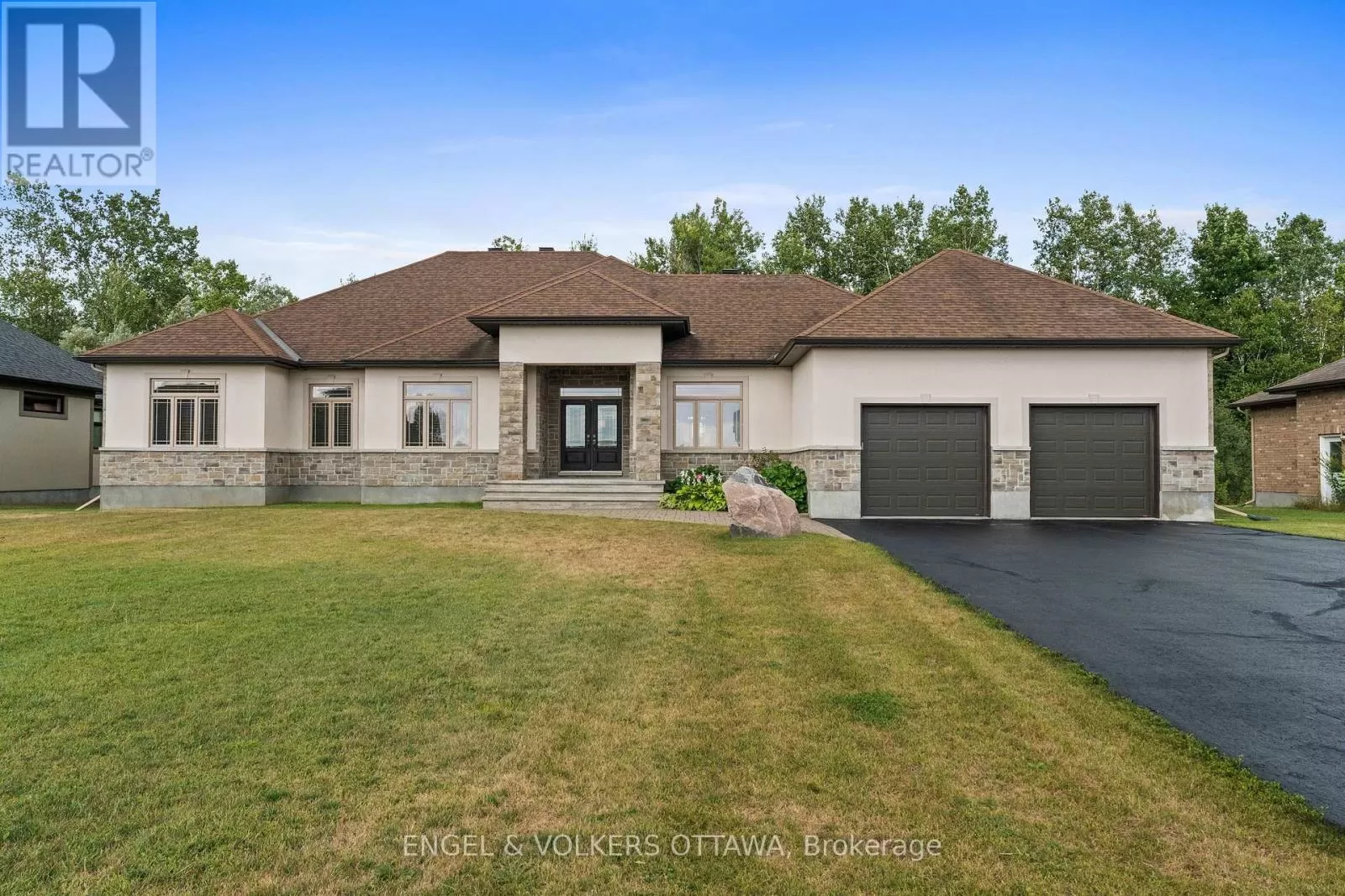 House for rent: 7510 Village Centre Place, Ottawa, Ontario K4P 0C8