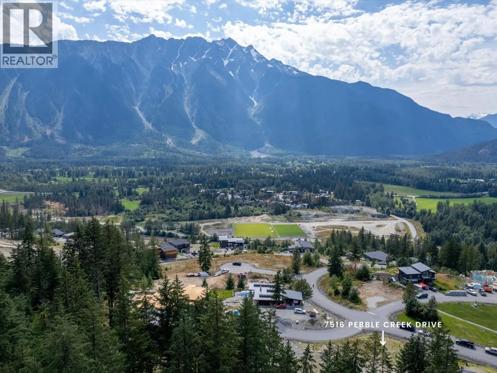 7516 Pebble Creek Drive, Pemberton, British Columbia V0N 2L1