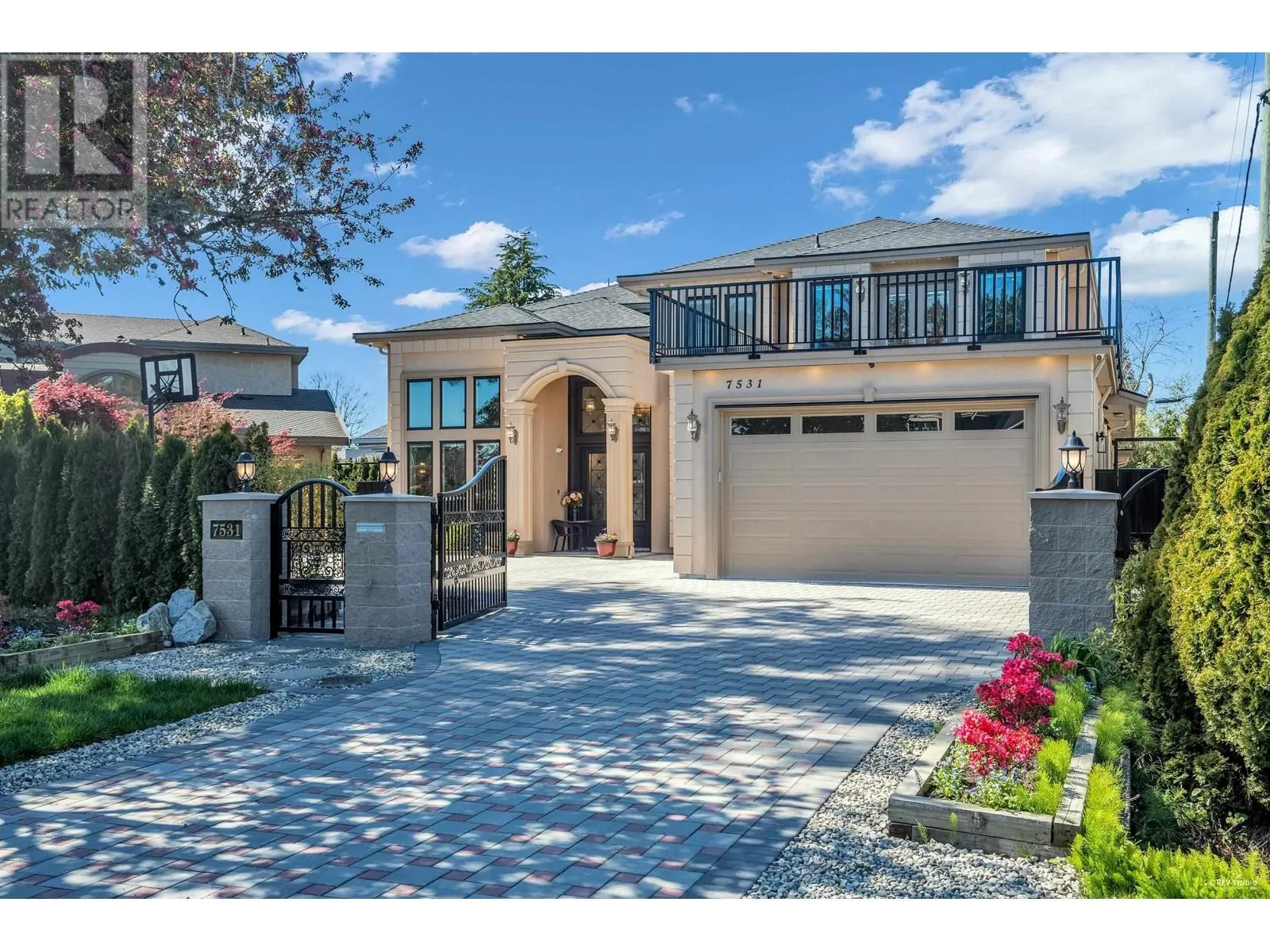 House for rent: 7531 Chelsea Road, Richmond, British Columbia V7C 3S7