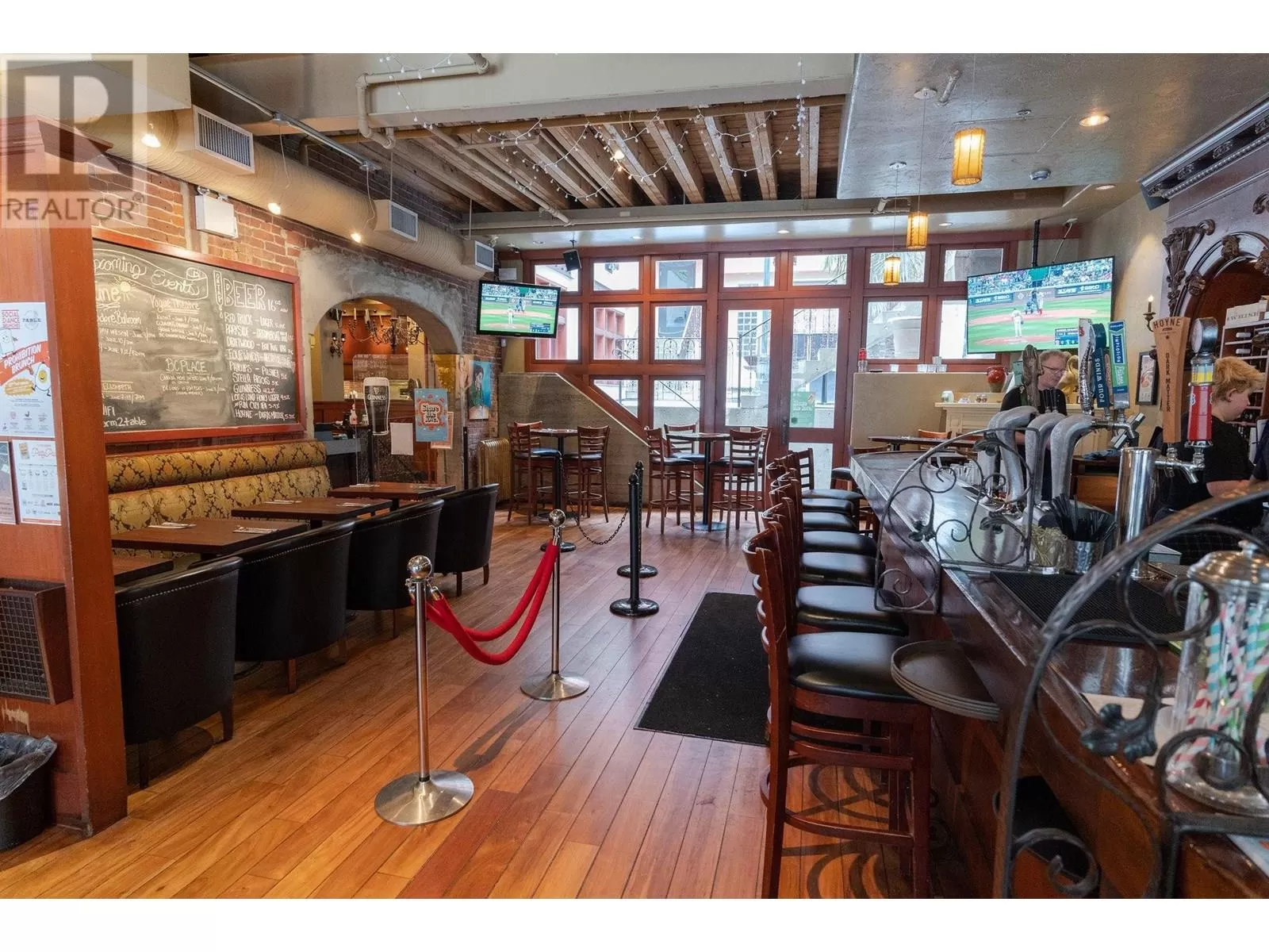 755 Richards Street, Vancouver, British Columbia V6B 3A6