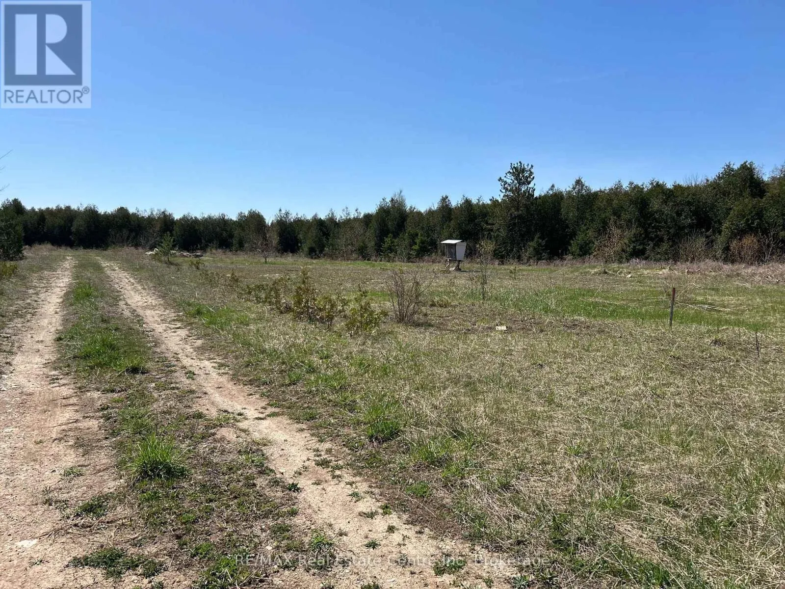 755 Stone Road E, Guelph, Ontario N1L 1B8