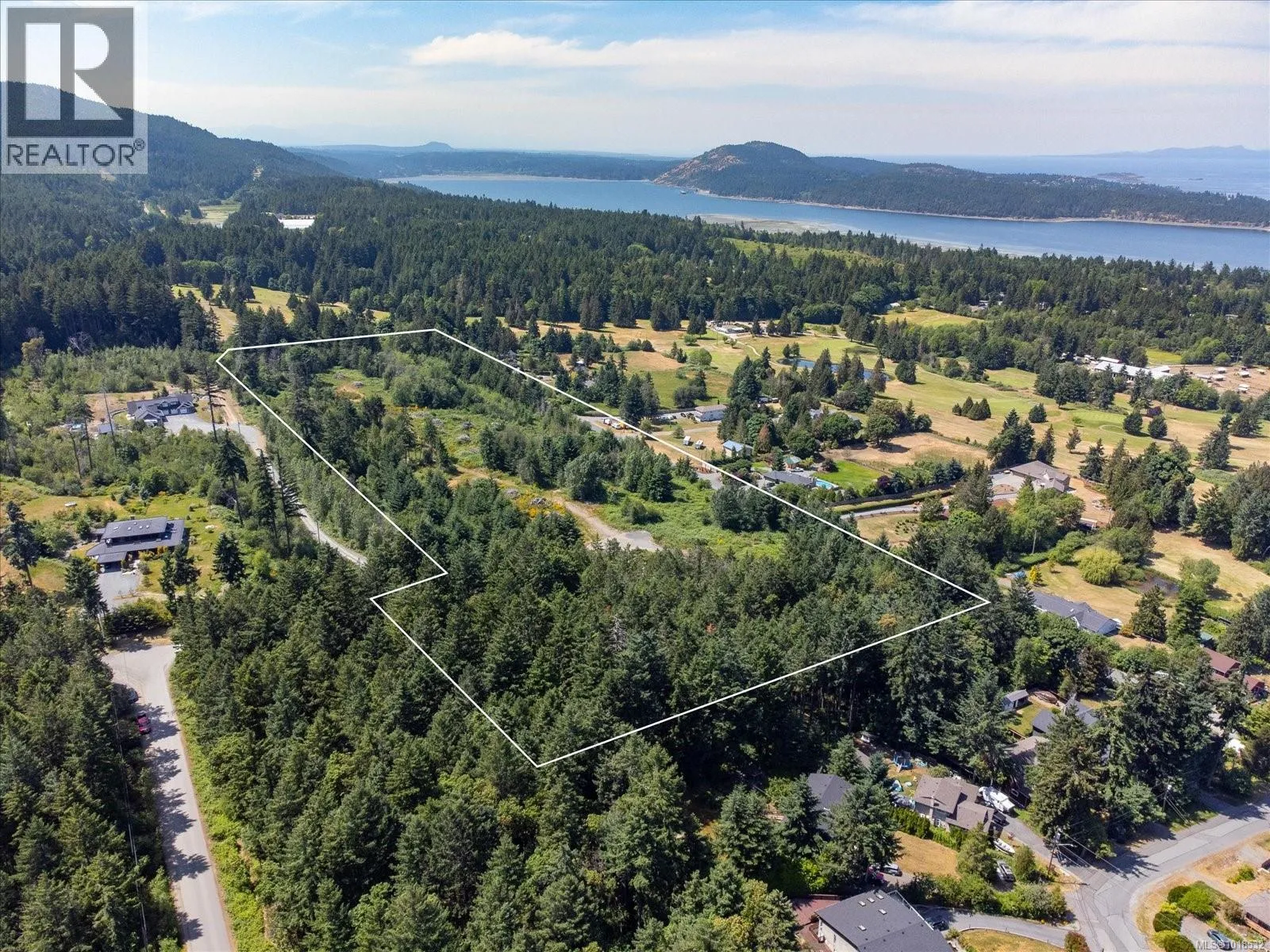 7555 Fernmar Rd, Lantzville, British Columbia V0R 2H0