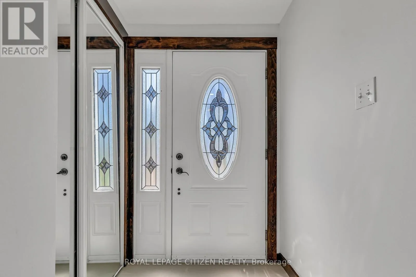 House for rent: 7567 Wildfern Drive, Mississauga, Ontario L4T 3P7