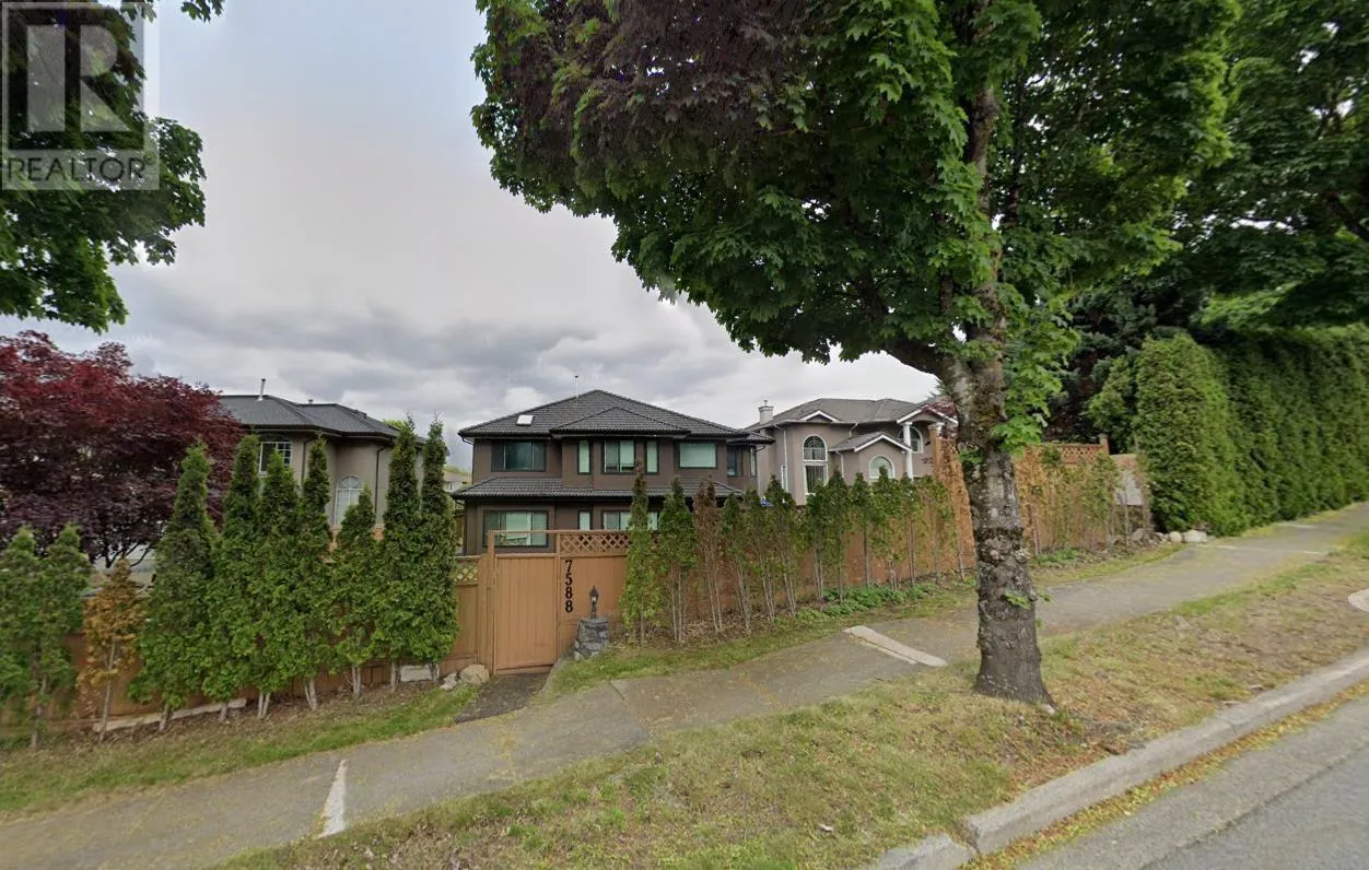 House for rent: 7588 Cariboo Road, Burnaby, British Columbia V3N 4A9