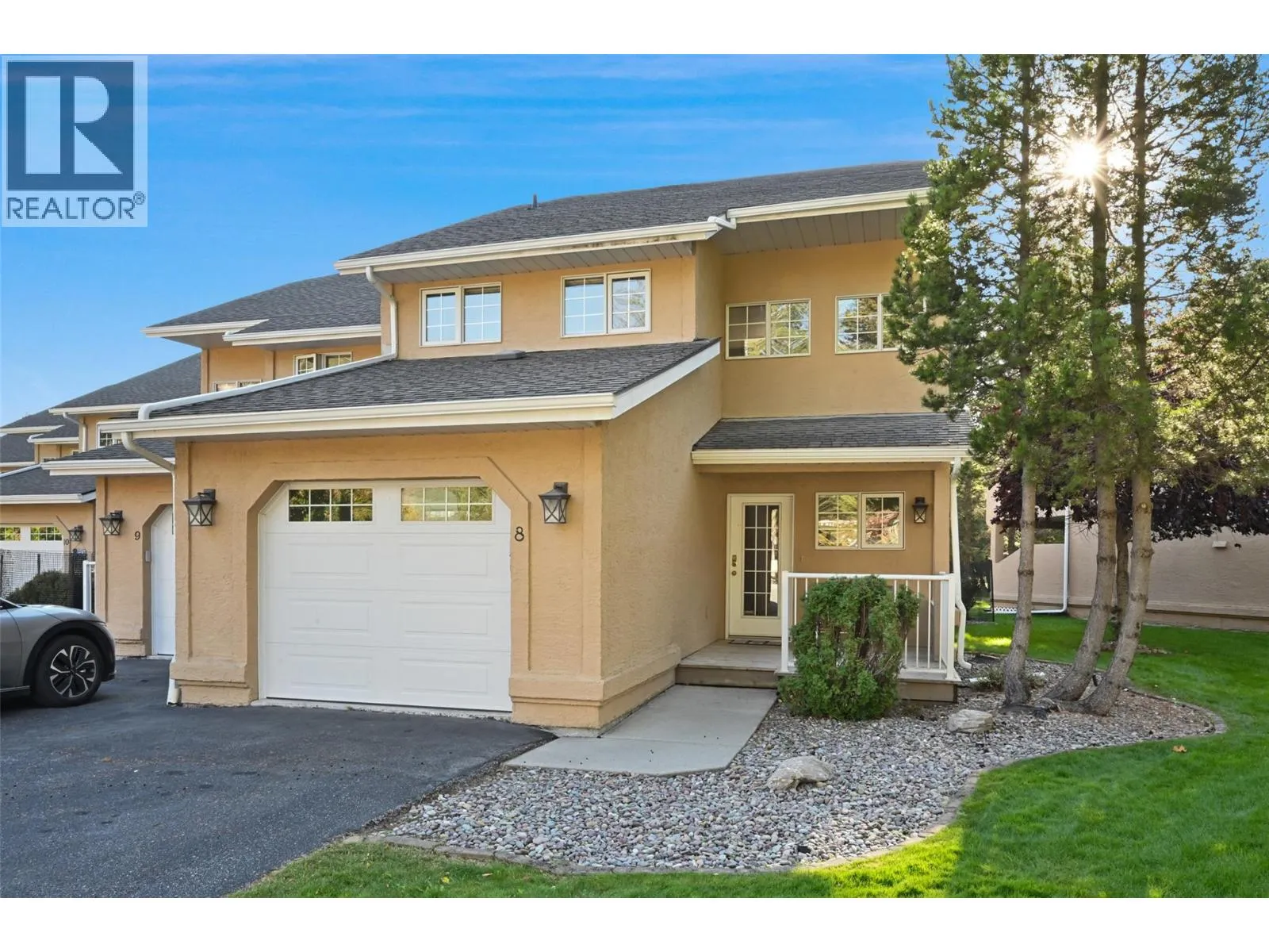 Row / Townhouse for rent: 7595 Pioneer Avenue Unit# 8, Radium Hot Springs, British Columbia V0A 1M0