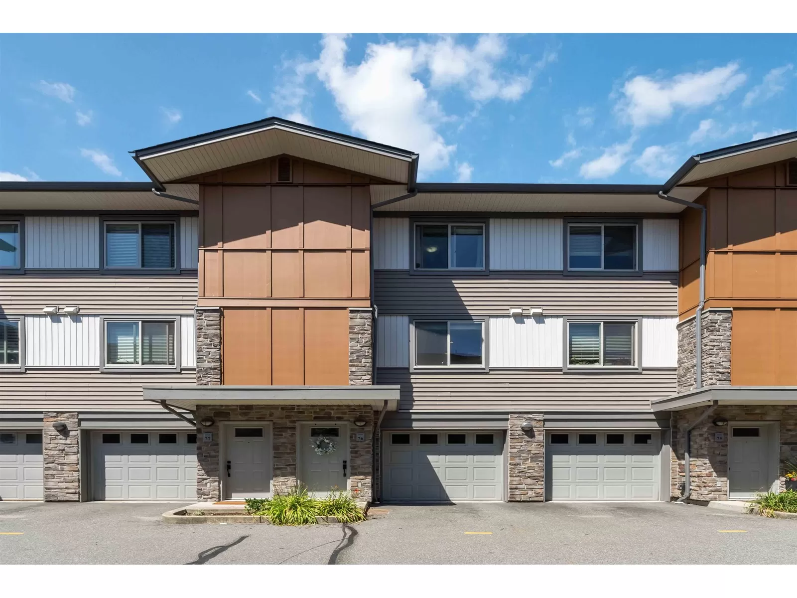 Row / Townhouse for rent: 76 34248 King Road, Abbotsford, British Columbia V2S 0B1