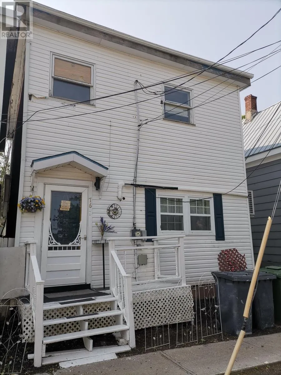 Duplex for rent: 76 Douglas Street, Charlottetown, Prince Edward Island C1A 2J2