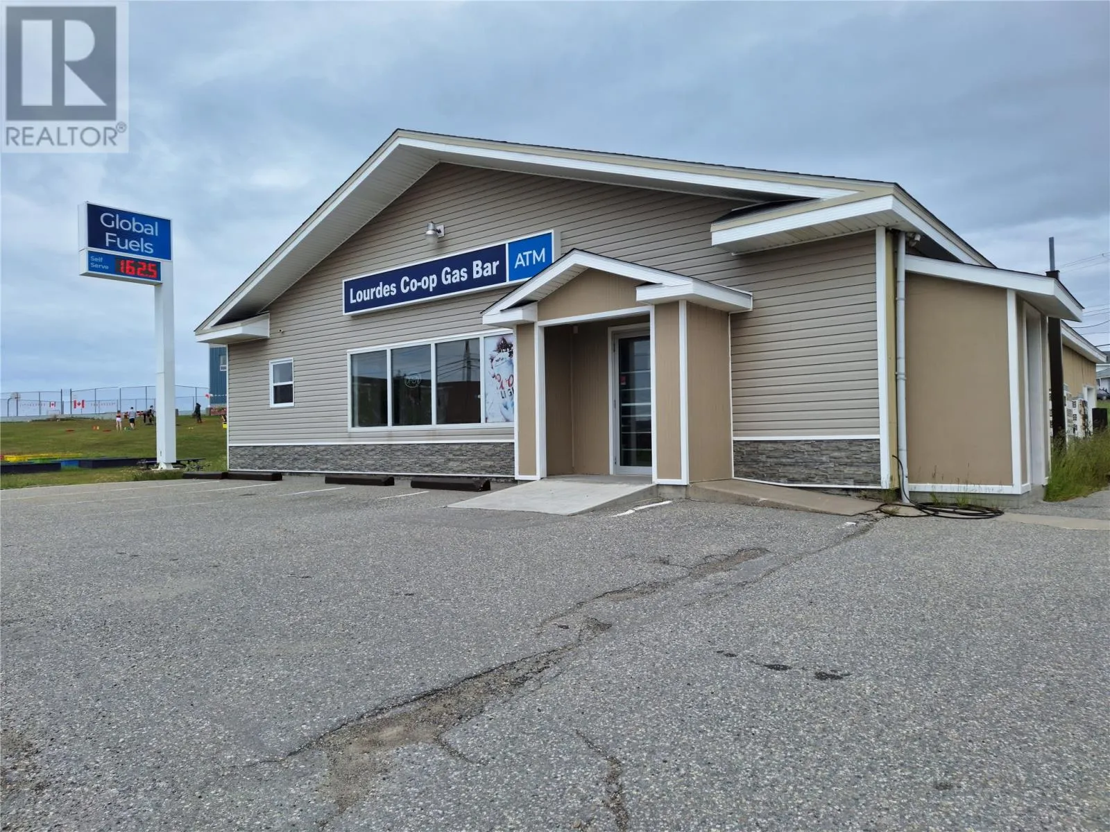 Other for rent: 76 Main Street, Lourdes, Newfoundland & Labrador A0N 1R0
