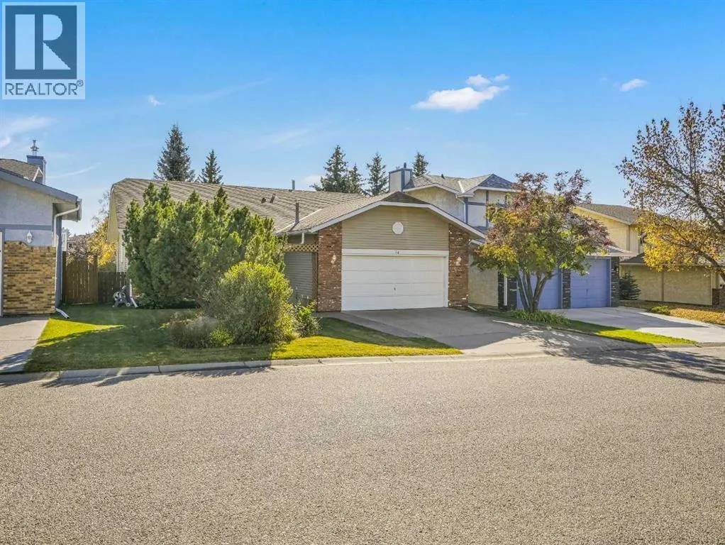 House for rent: 76 Wood Valley Rise Sw, Calgary, Alberta T2W 5S5