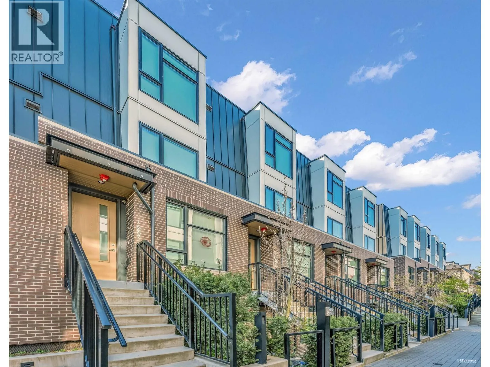 Row / Townhouse for rent: 7623 Yukon Street, Vancouver, British Columbia V5X 2Y4