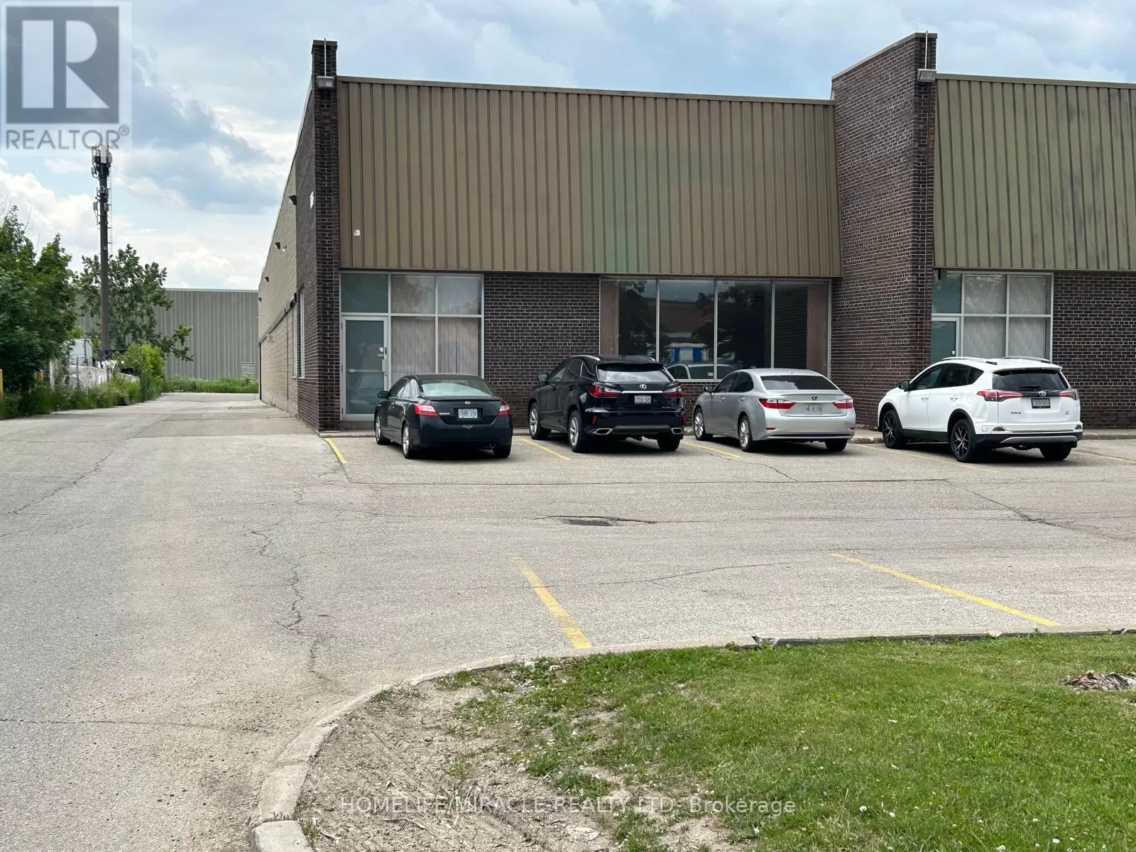 7635 Kimbel Street, Mississauga, Ontario L6S 1A7