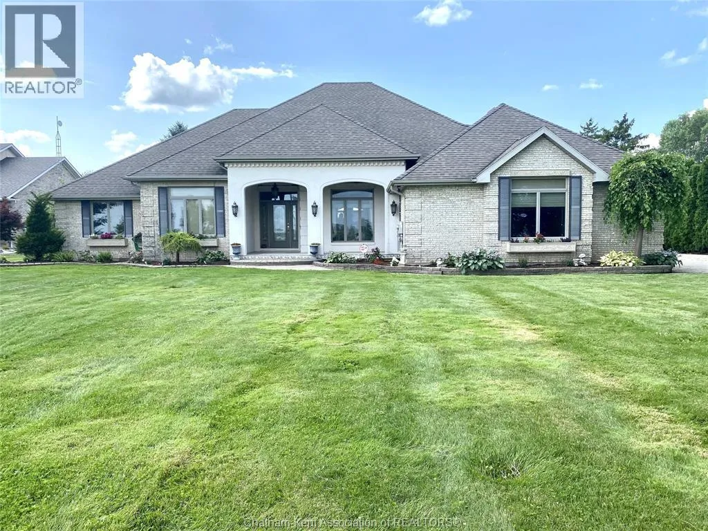 House for rent: 7635 River View Line, Chatham, Ontario N7M 5J5