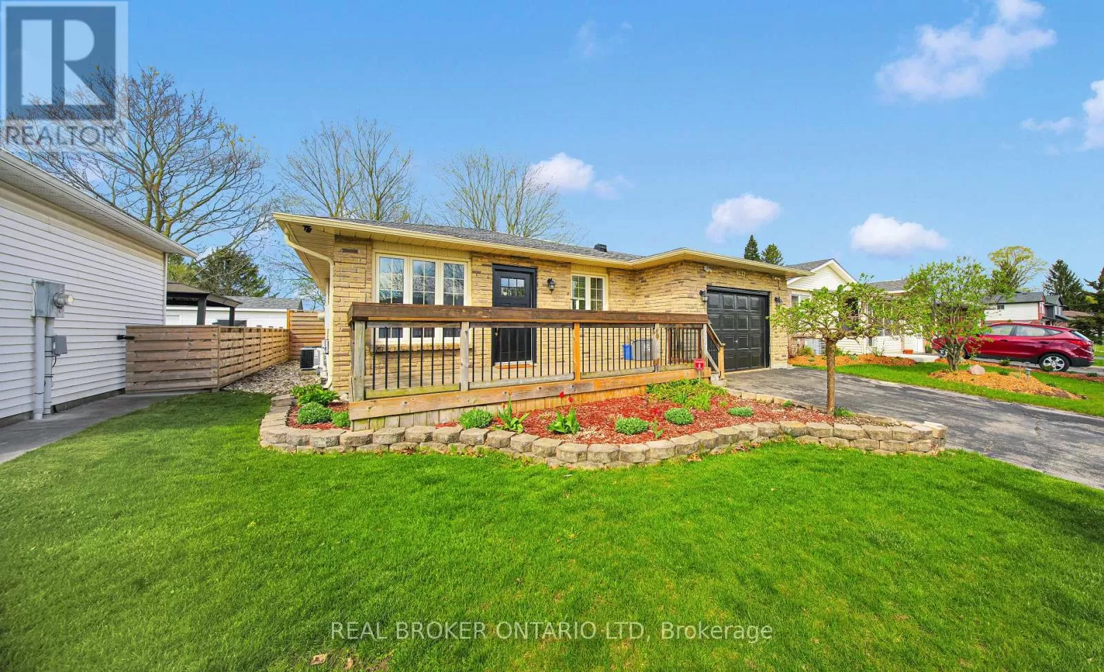 House for rent: 764 Classic Drive, London East, Ontario N5W 5V2