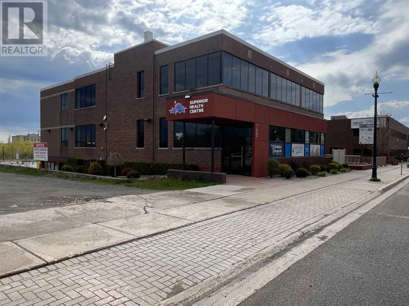 765 Queen St, Sault Ste. Marie, Ontario P6A 2A8