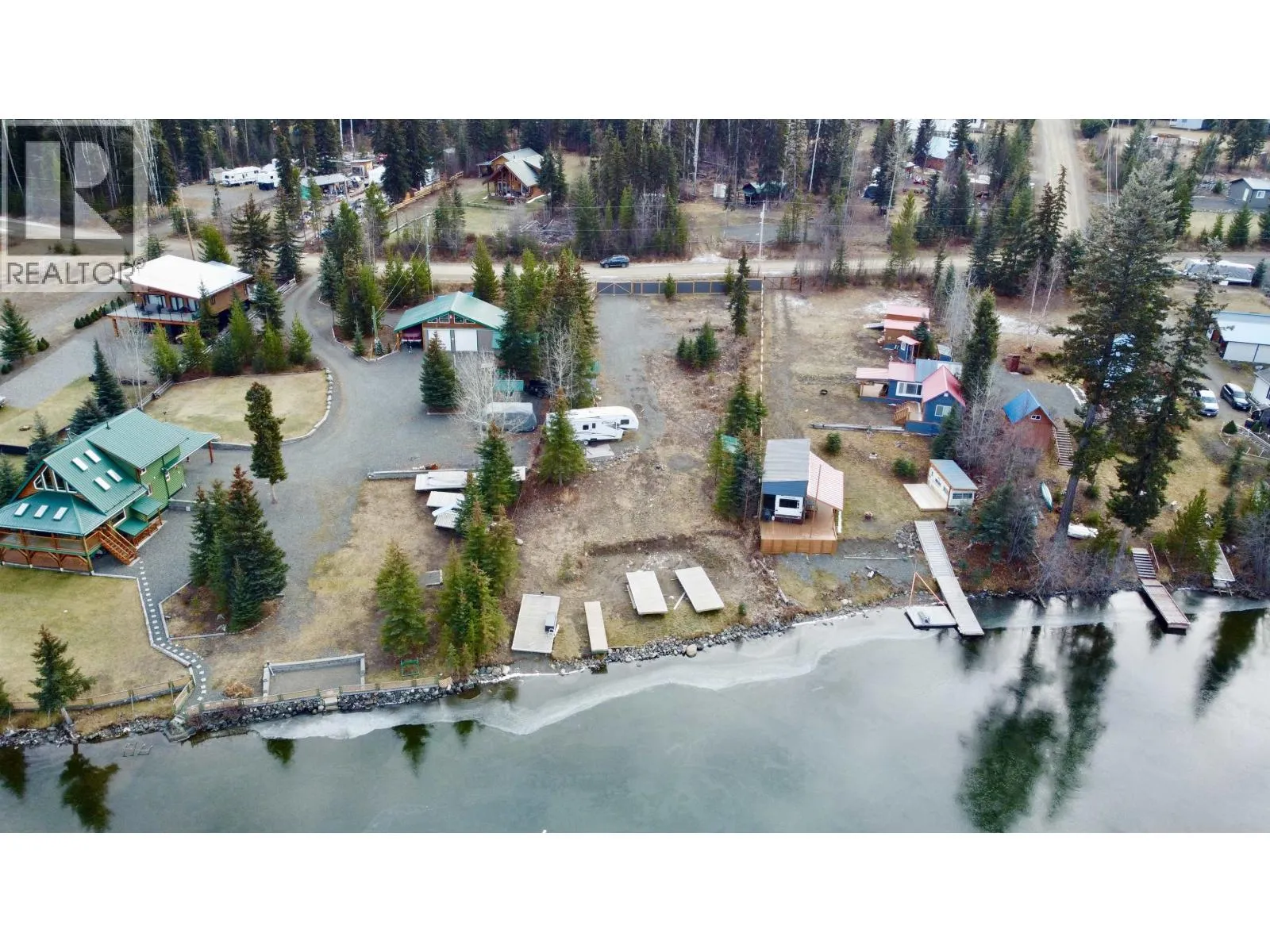 7653 Beazely Road, Deka Lake / Sulphurous / Hathaway Lakes, British Columbia V0K 1X3