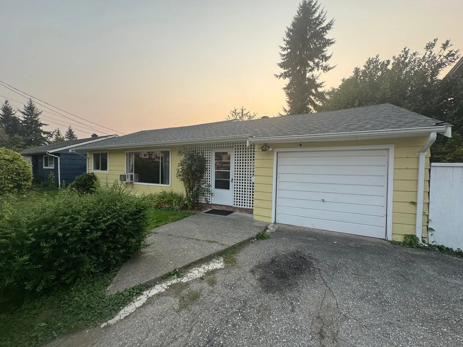 House for rent: 7657 Blott Street, Mission, British Columbia V2V 3K2