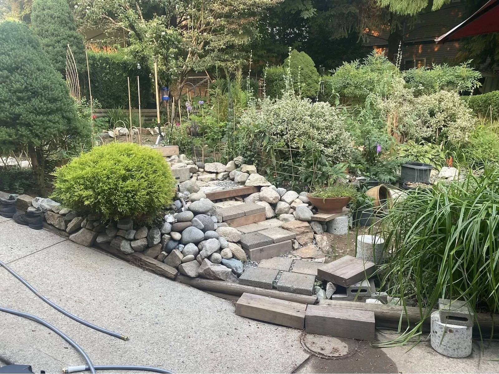 House for rent: 7664 Strachan Street, Mission, British Columbia V2V 3L3