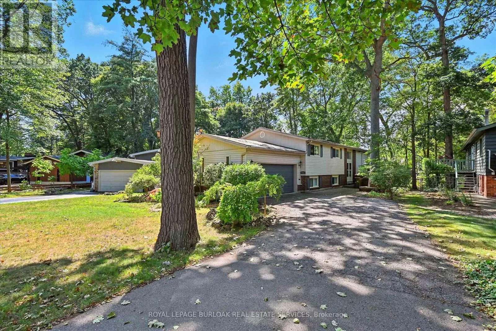 House for rent: 768 King Road, Burlington, Ontario L7T 3K6