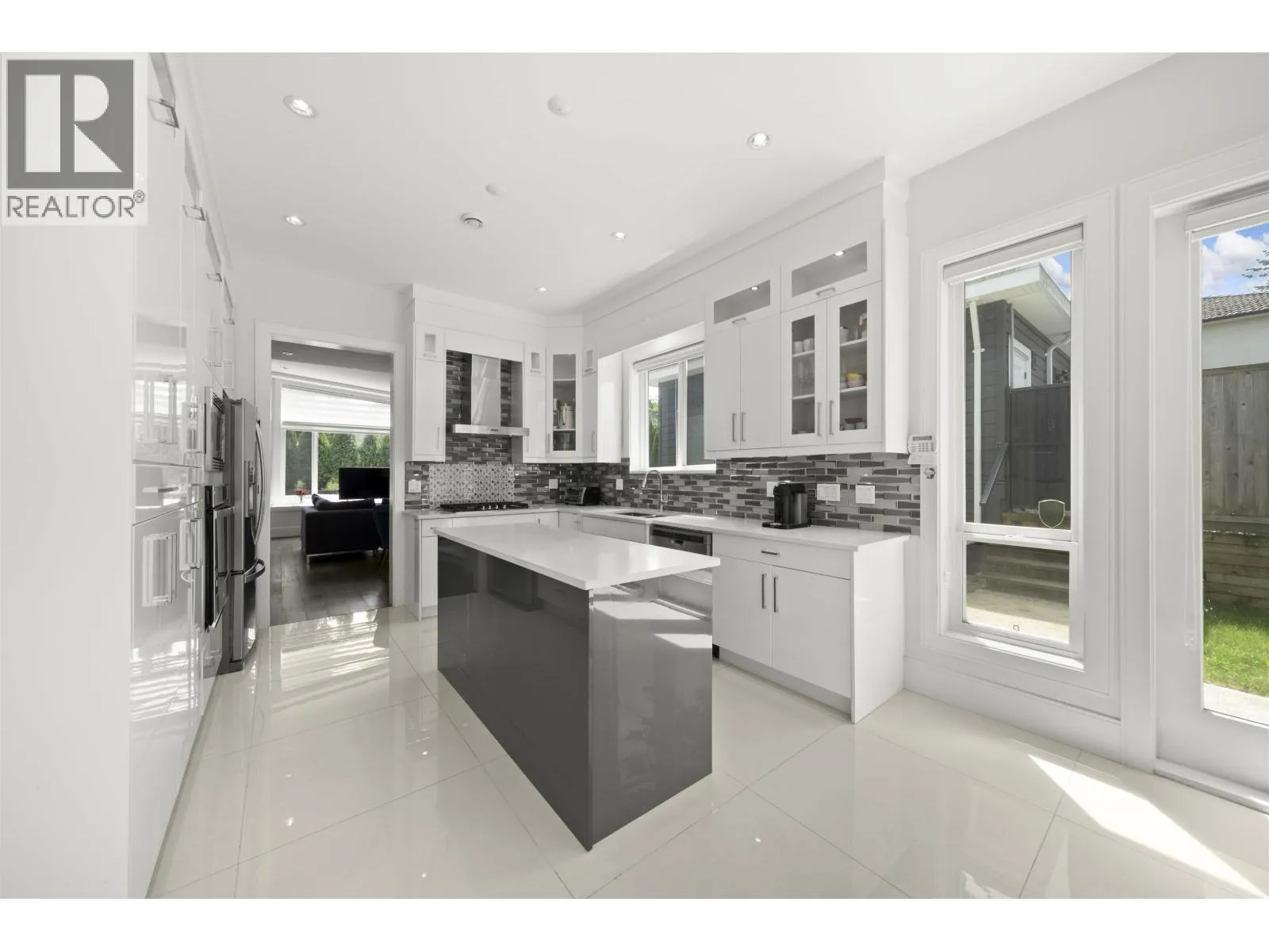 Duplex for rent: 7697 Ulster Street, Burnaby, British Columbia V5E 2G1