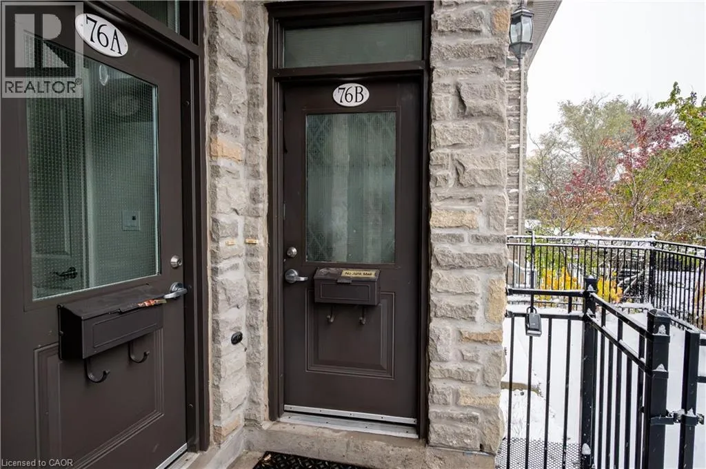 Row / Townhouse for rent: 76b Cardigan Street, Guelph, Ontario N1H 0A4