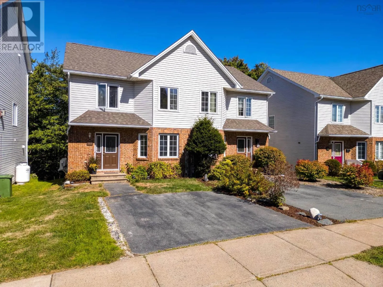 House for rent: 77 Amin Street, Bedford, Nova Scotia B4A 4B8